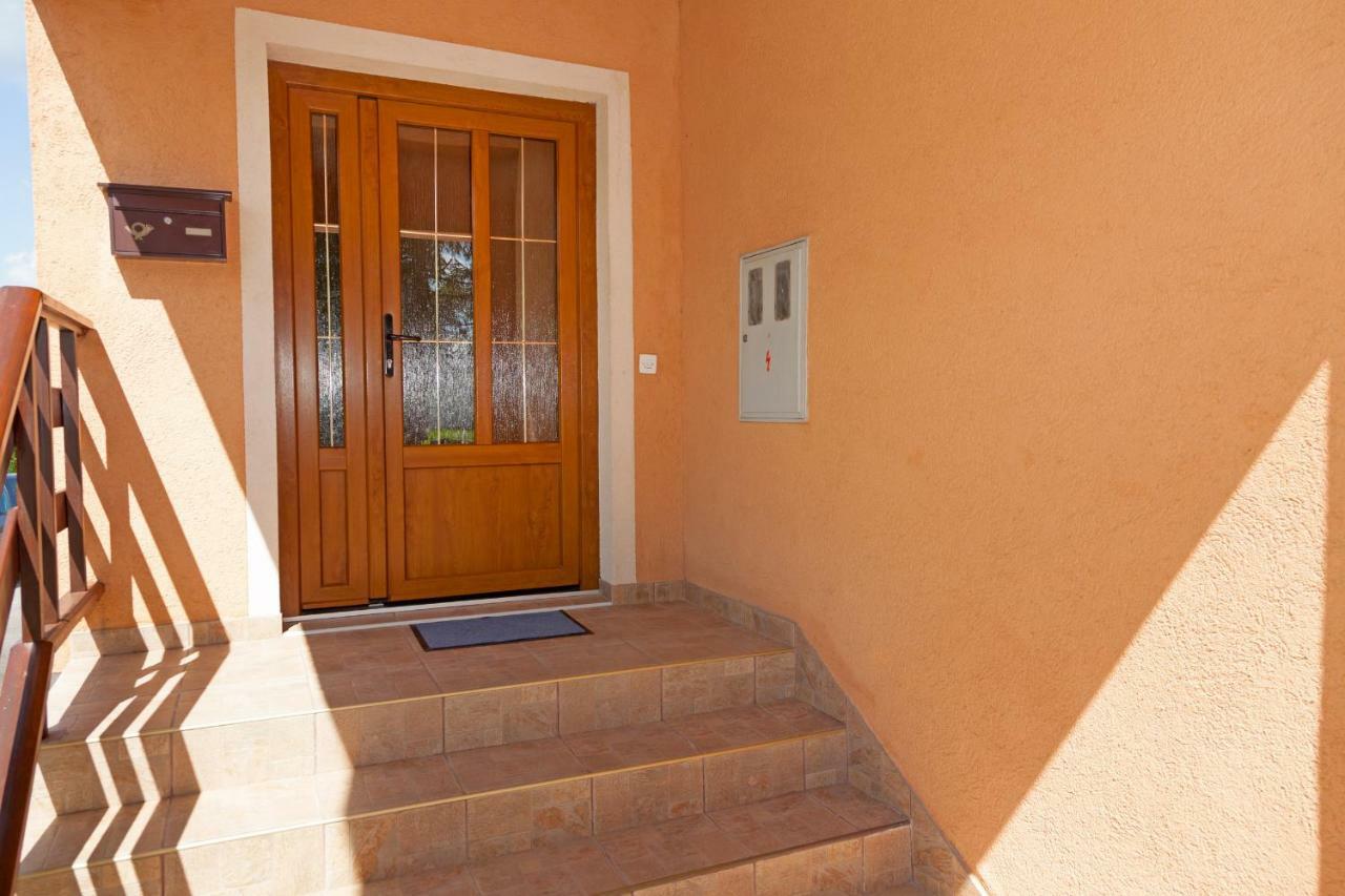 Apartment Majetic Gornji Vaganac Luaran gambar